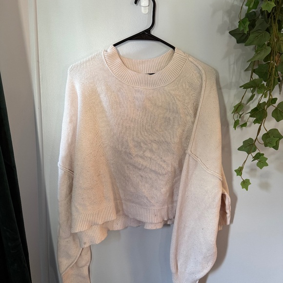 Cream sweater - Picture 1 of 3